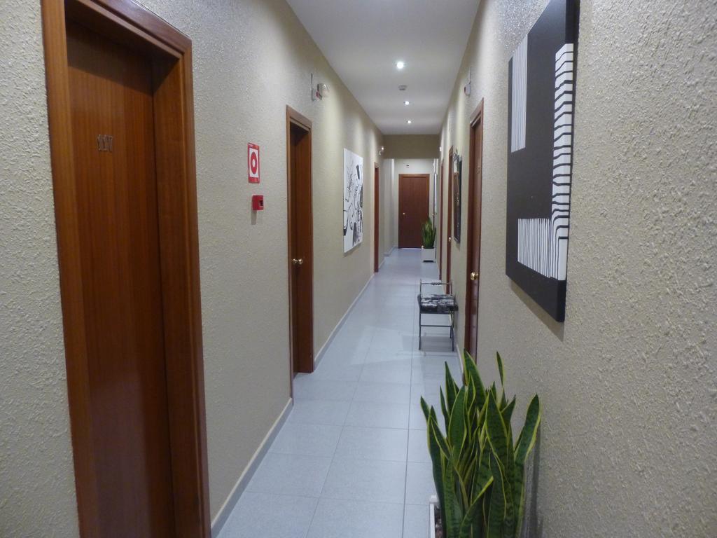Pension Iznajar Барселона Екстер'єр фото